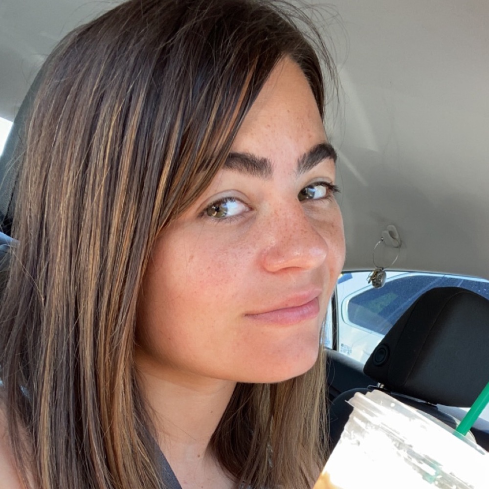 Hi! I’m Victoria!